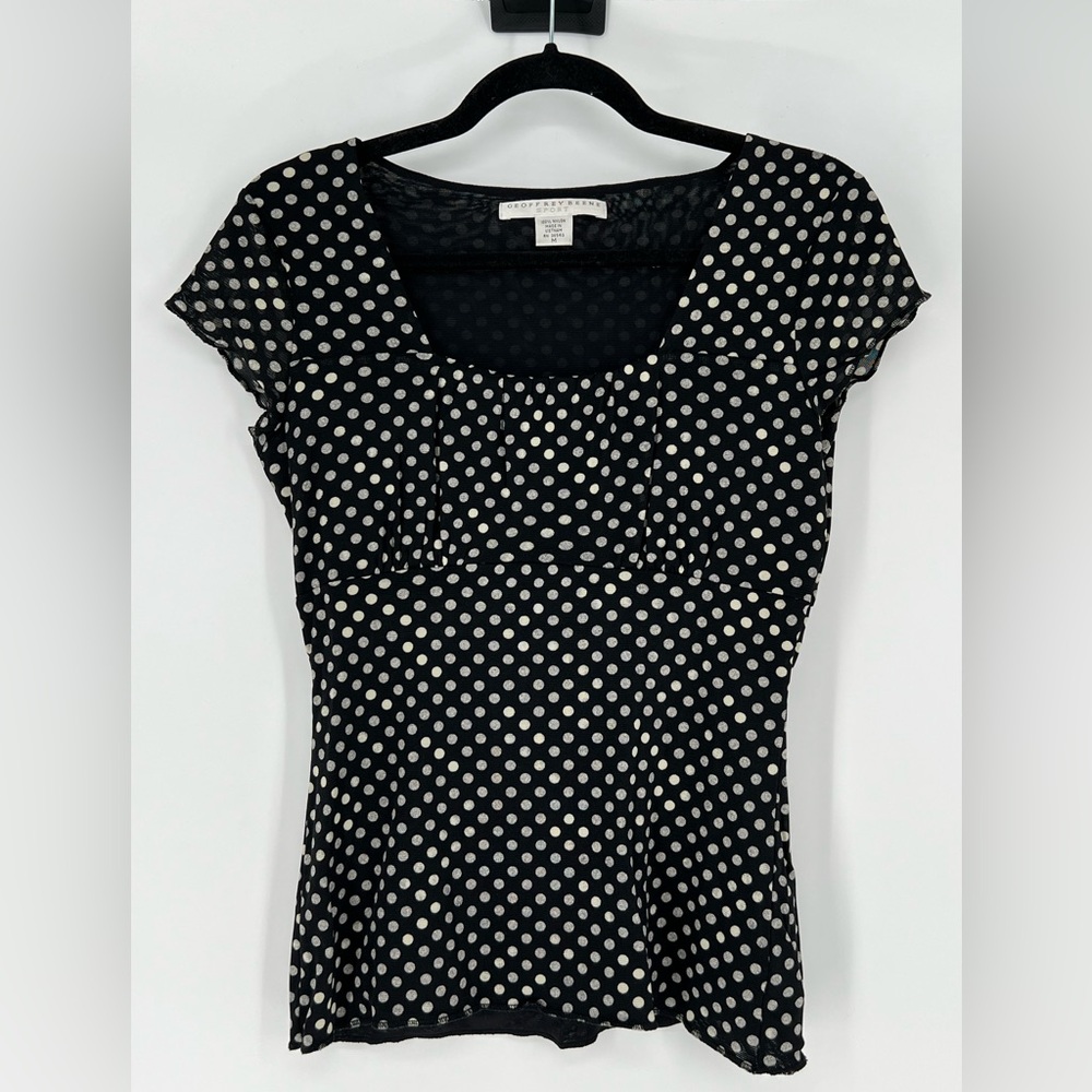 GEOFFREY BEENE NWOT BLACK & WHITE POLKA DOT TOP SLIPS OVERHEAD